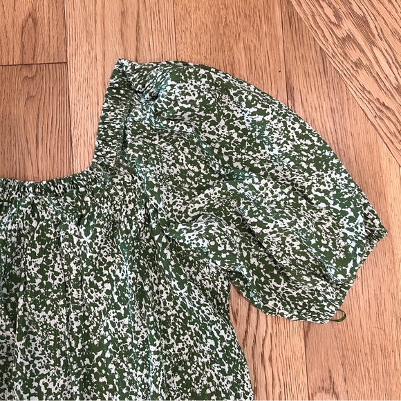 A&F | NWOT Crinkle Textured Puff Sleeve Top - Picture 4 of 6
